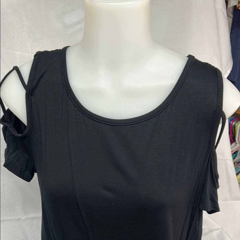Elegant Black Cold Shoulder Blouse
